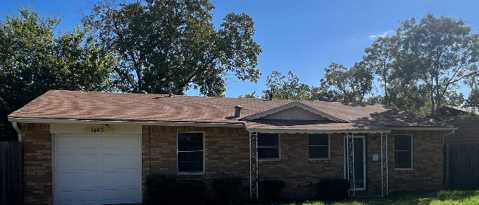 Building Photo - 1443 Deville St