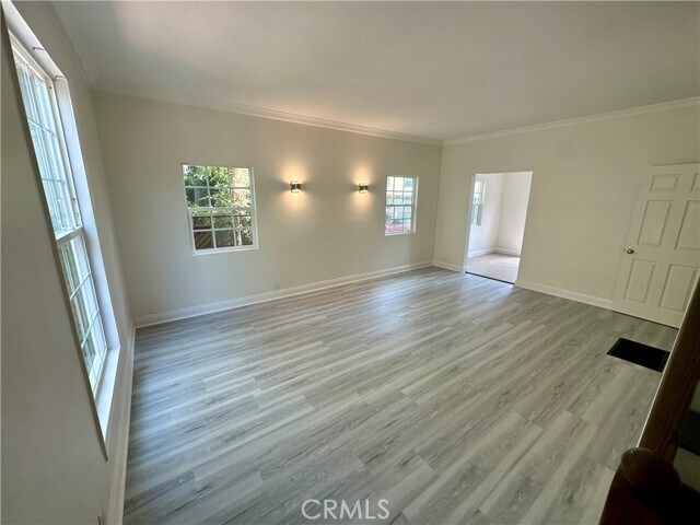 Building Photo - 1760 N Las Palmas Ave