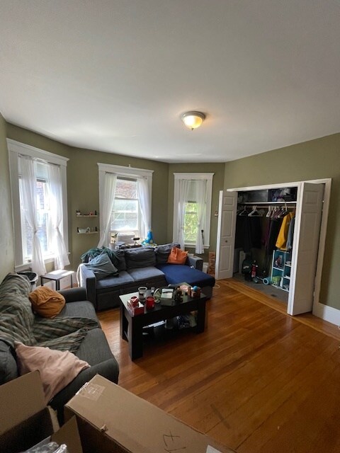 Building Photo - 4 Litchfield St