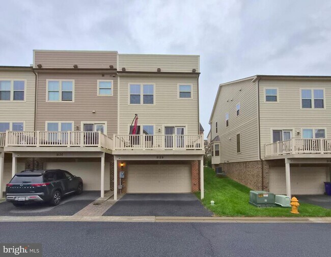 Building Photo - 9128 Landon House Ln