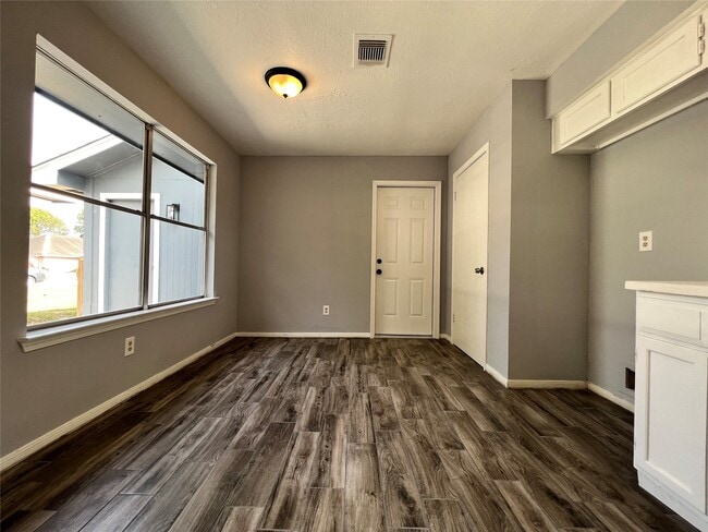 Building Photo - 22727 Paradise Gate Dr