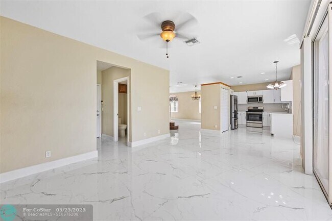 Building Photo - 3808 Miramontes Cir