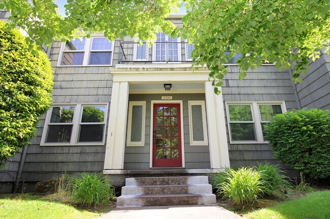 Primary Photo - 2330 SE 22nd Ave