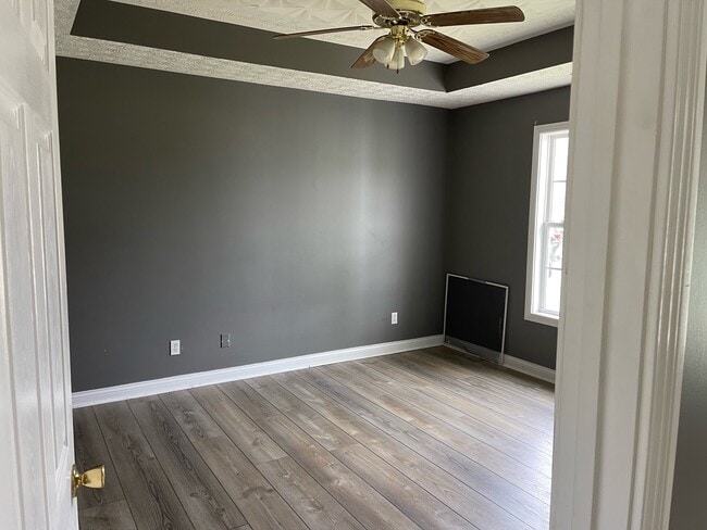 Building Photo - 127 Copperfield Way