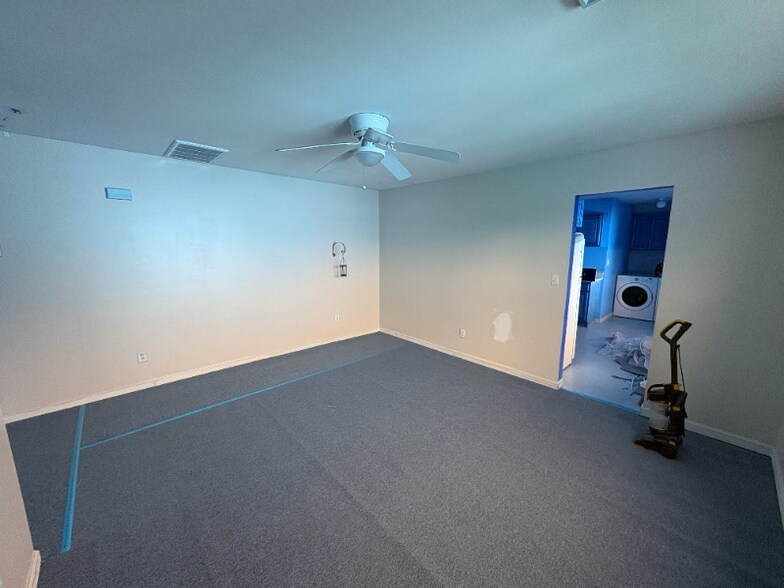 Building Photo - 68 Upson St