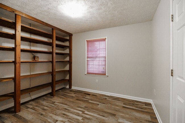 Building Photo - 1160 Grayson Ln