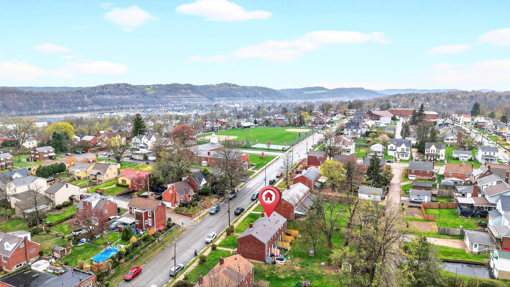 Building Photo - 627 2nd St