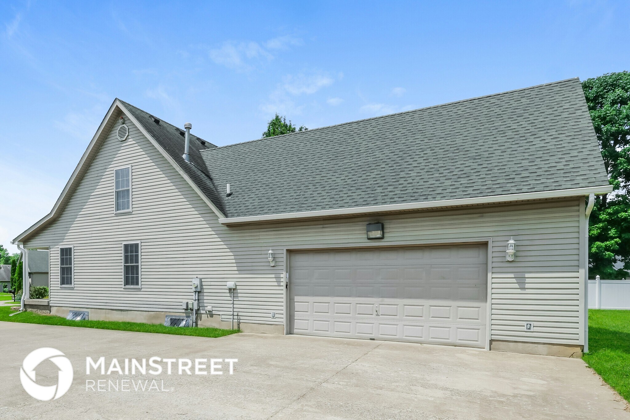 Building Photo - 10700 Enclave Ct