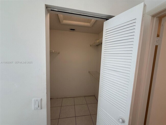 Building Photo - 1953 SW 15th St