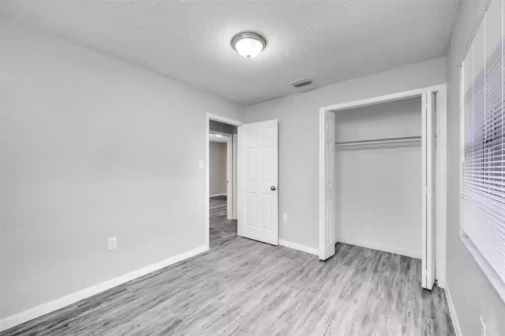 Building Photo - 3204 E Lambright St