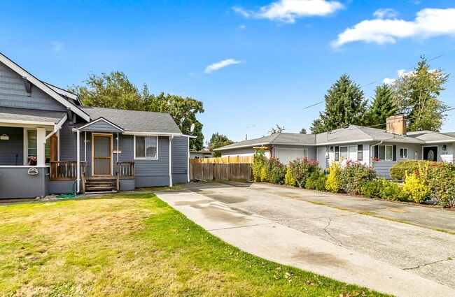 Primary Photo - 106 Pine Ave