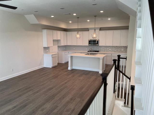 Building Photo - 294 Ukiah St