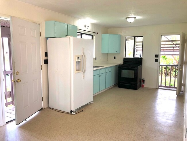 Building Photo - 18-2050 Nau Nani Rd