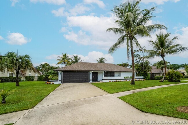Building Photo - 301 Knotty Wood Ln