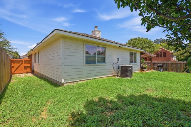 Building Photo - 17003 Analisa Cir