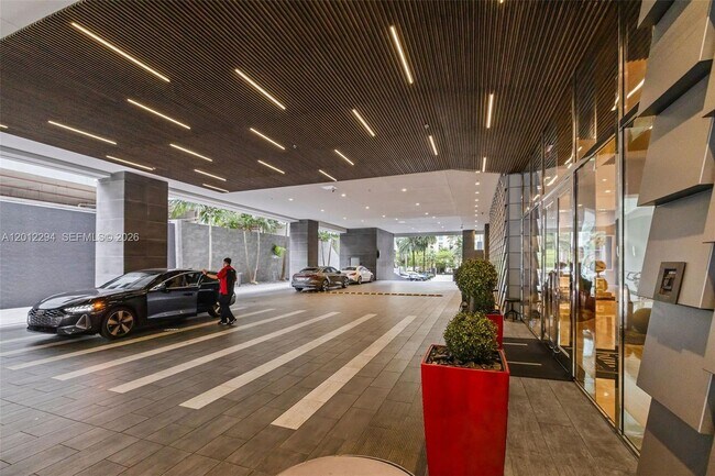 Building Photo - 1080 Brickell Ave