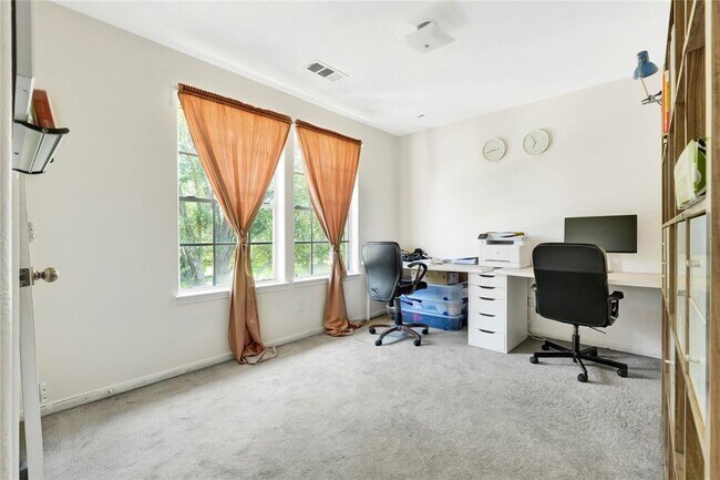 Building Photo - 23707 Hackberry Dr