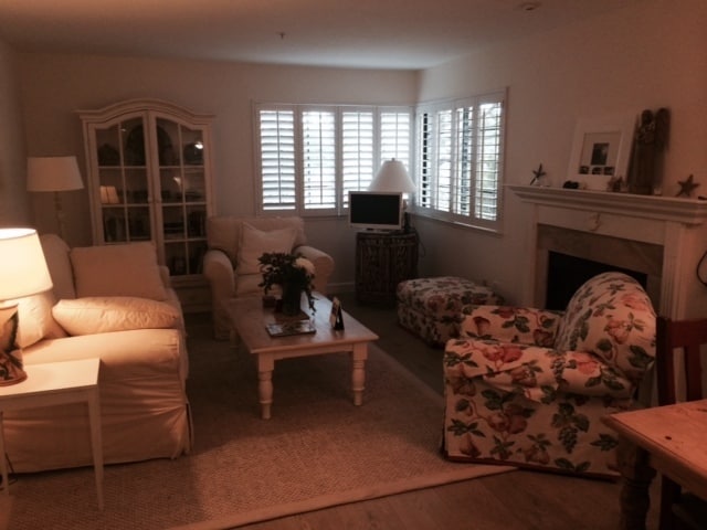 Building Photo - Fantastic Two Bedroom Condo Near Naval Pos...
