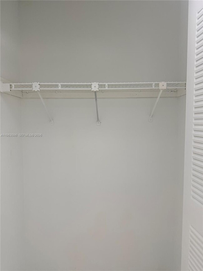 Building Photo - 927 NE 199th St