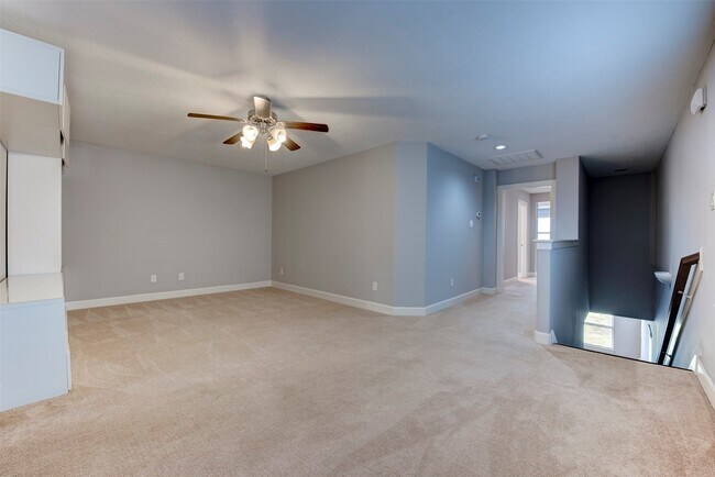 Building Photo - 1811 Wichita St