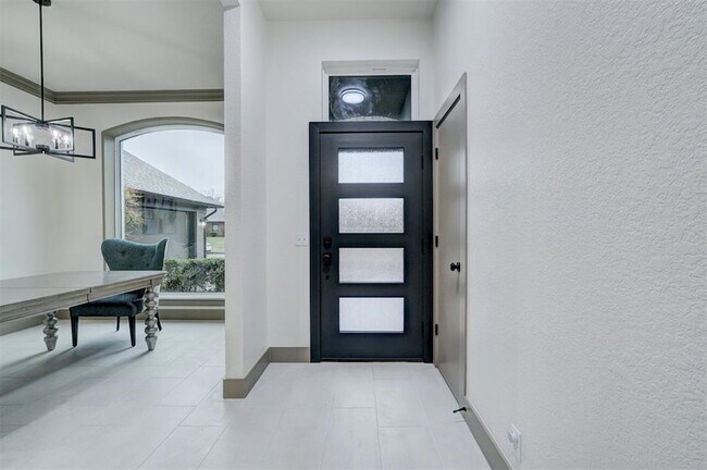 Building Photo - 3616 Burlington Dr