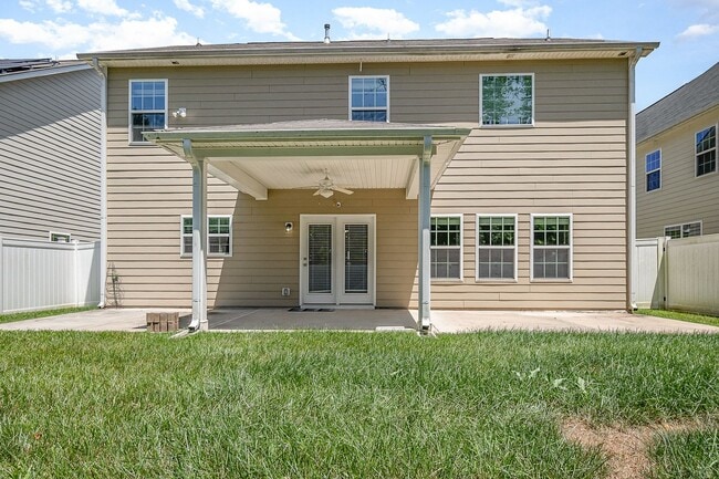 Building Photo - Gorgeous 5BR 3BA Home in Colfax
