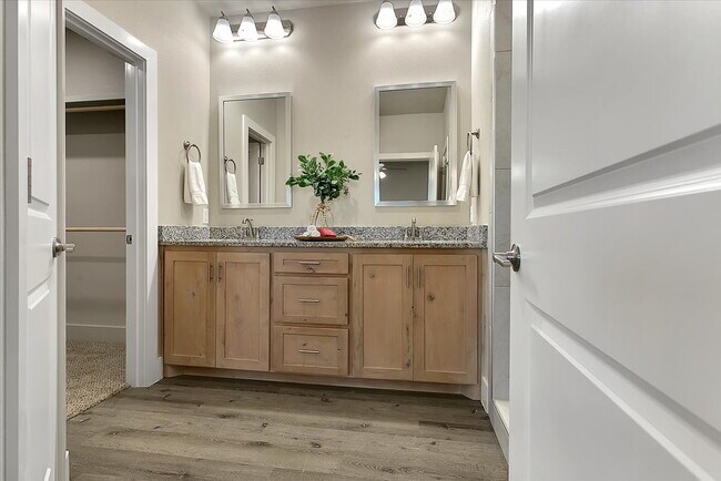 Building Photo - Move In Special - Brand New Spacious 4-bedroom, 2-bathroom Wolfforth Haven