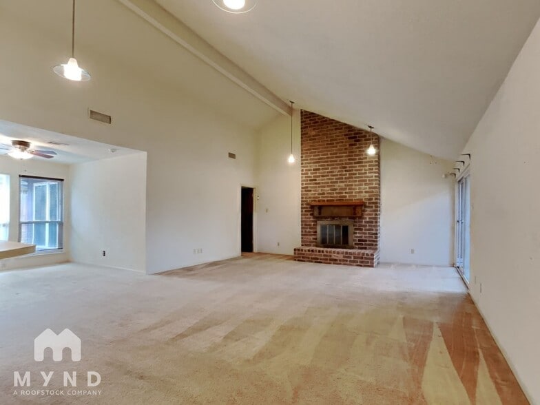 Building Photo - 7310 Treewater Dr