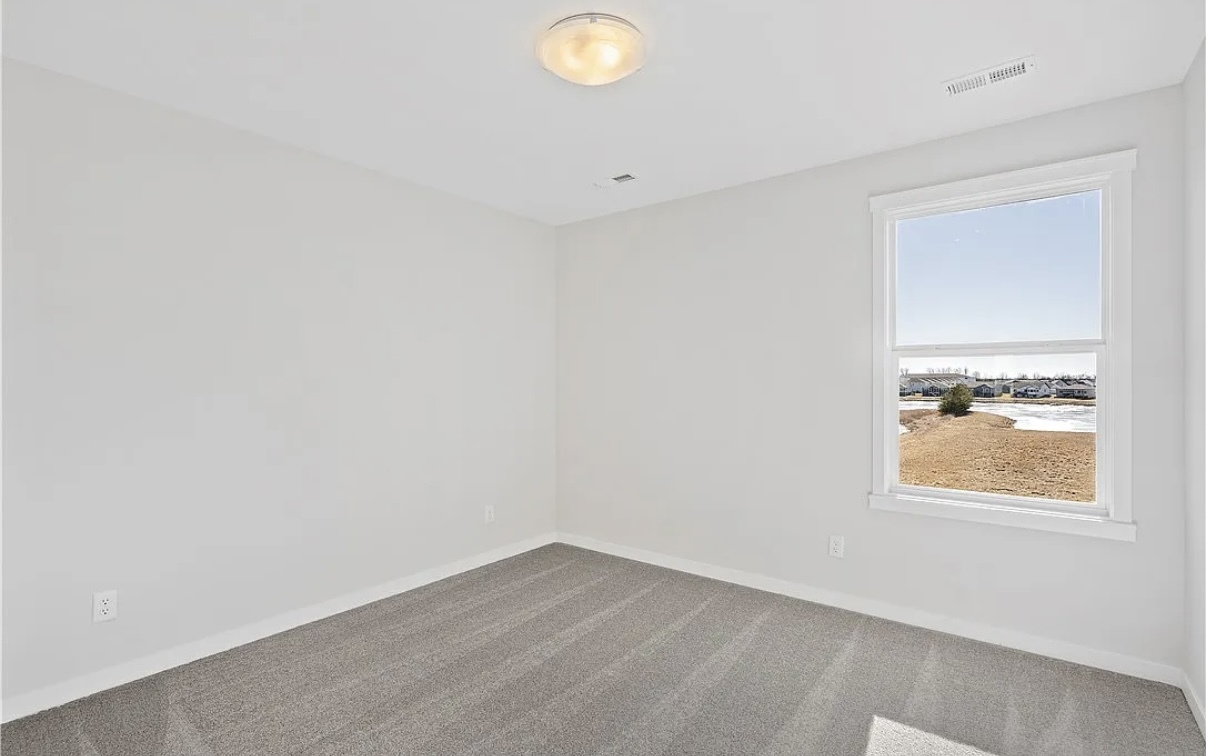 Building Photo - 1106 NW Yorktown Dr