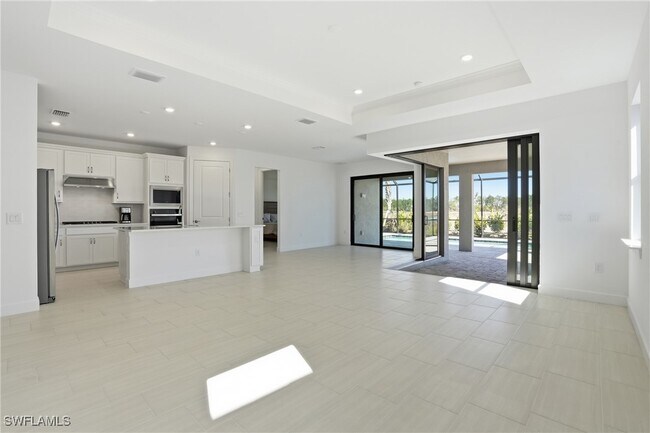 Building Photo - 1954 Fresno Ave