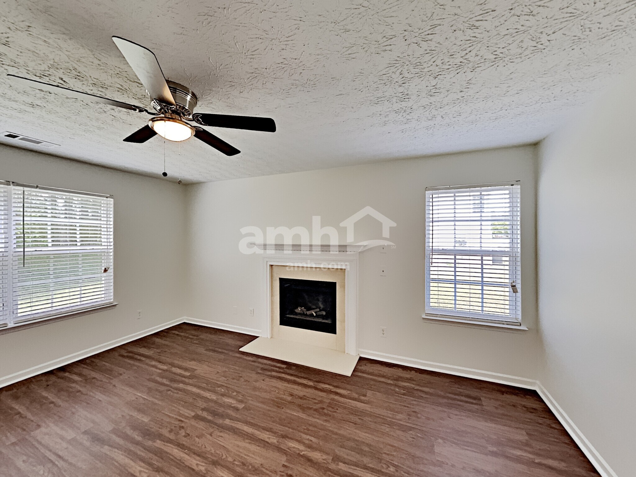 Building Photo - 2999 Storybook Ln