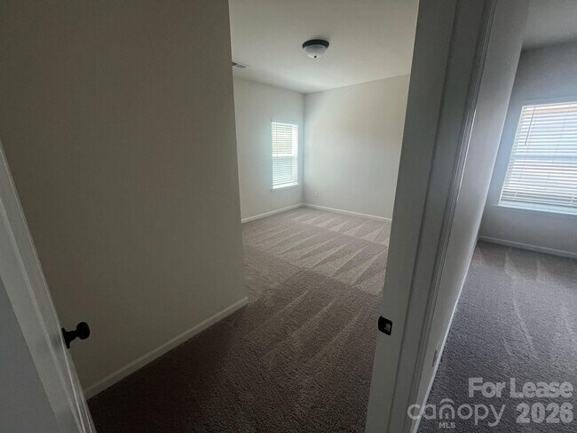 Building Photo - 1100 Langston Ln