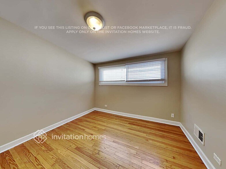 Building Photo - 9051 Forestview Rd