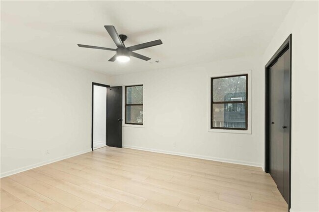 Building Photo - 1487 Springwood Dr SE