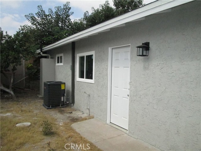 Building Photo - 852 N Davidson Ave