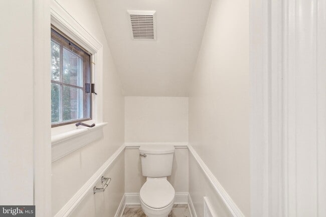 Building Photo - 2527 Hunter Mill Rd