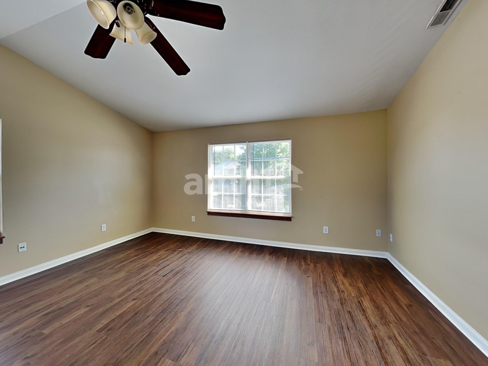 Building Photo - 977 Dorothy Dr