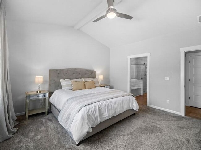 Building Photo - Fully Furnished Luxury 3-Bed, 2-Bath Home ...