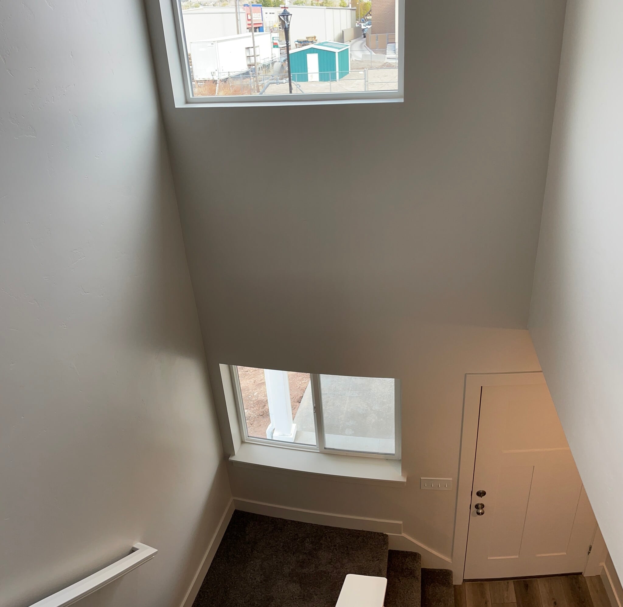 Building Photo - 917 N 100 W