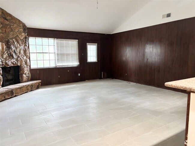 Building Photo - 15347 E Barbara Cir