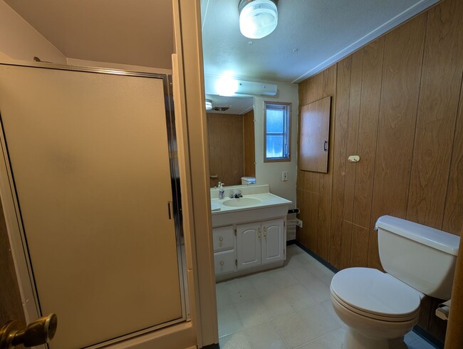 Building Photo - 1 Bedroom (Plus Bonus Room) 1 Bath Trailer...