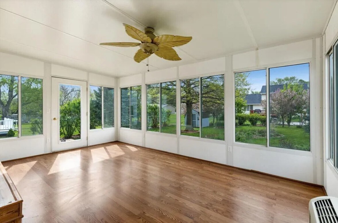 Building Photo - 2412 Emma Ave