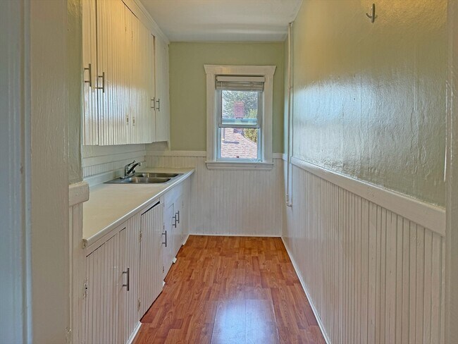 Building Photo - 28 Rodman St