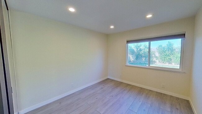 Building Photo - 25621 Califia Dr