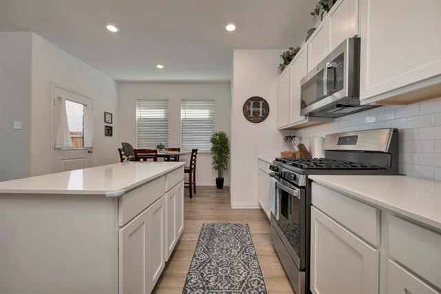 Building Photo - 2604 Starwater Dr