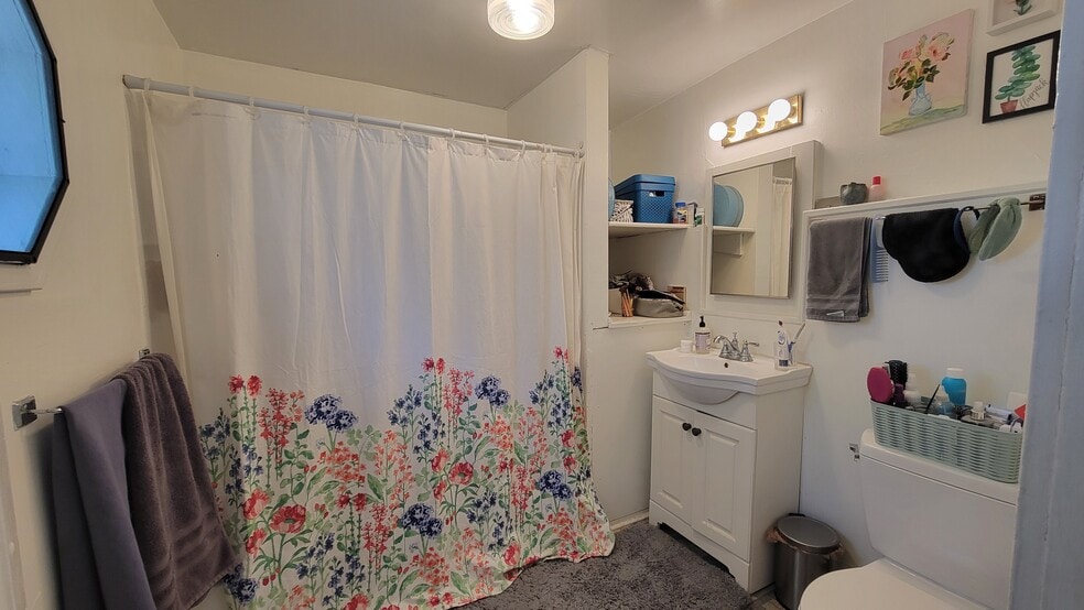 Building Photo - 1333 Connecticut St