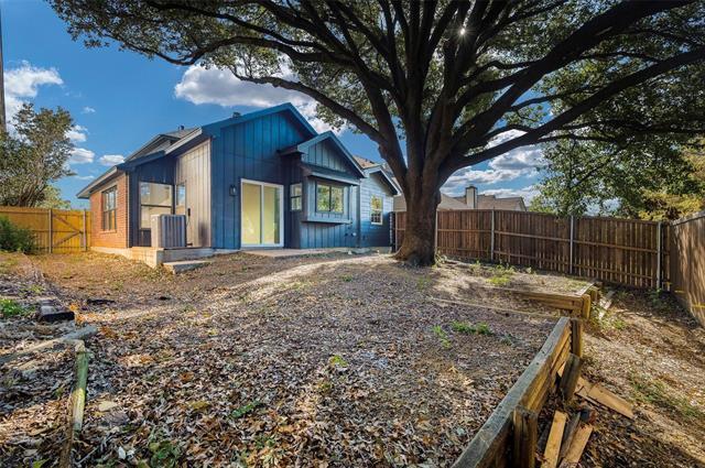 Building Photo - 918 S Old Orchard Ln