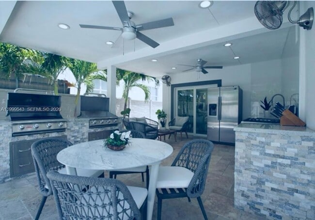 Building Photo - 3675 SW 26th St