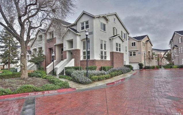 Building Photo - 220 Wood Street, #601