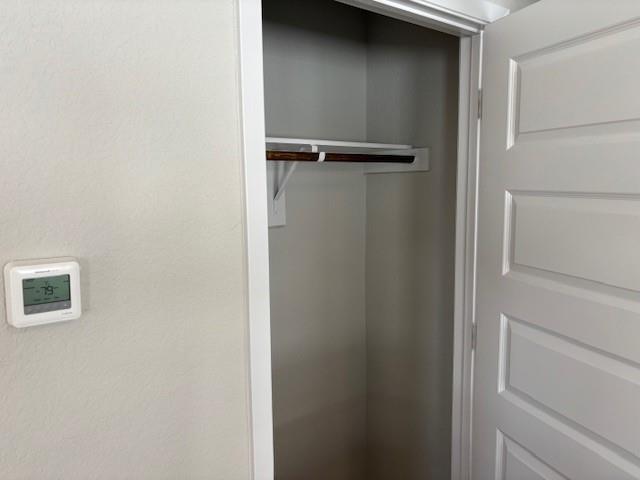 Building Photo - 404 Black Opal Dr